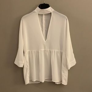NWOT Lucca Couture White Keyhole blouse / Size S
